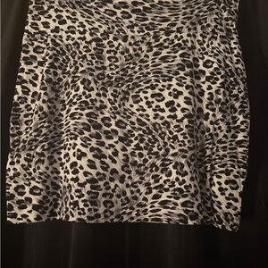 Chic Leopard Print Pencil Skirt